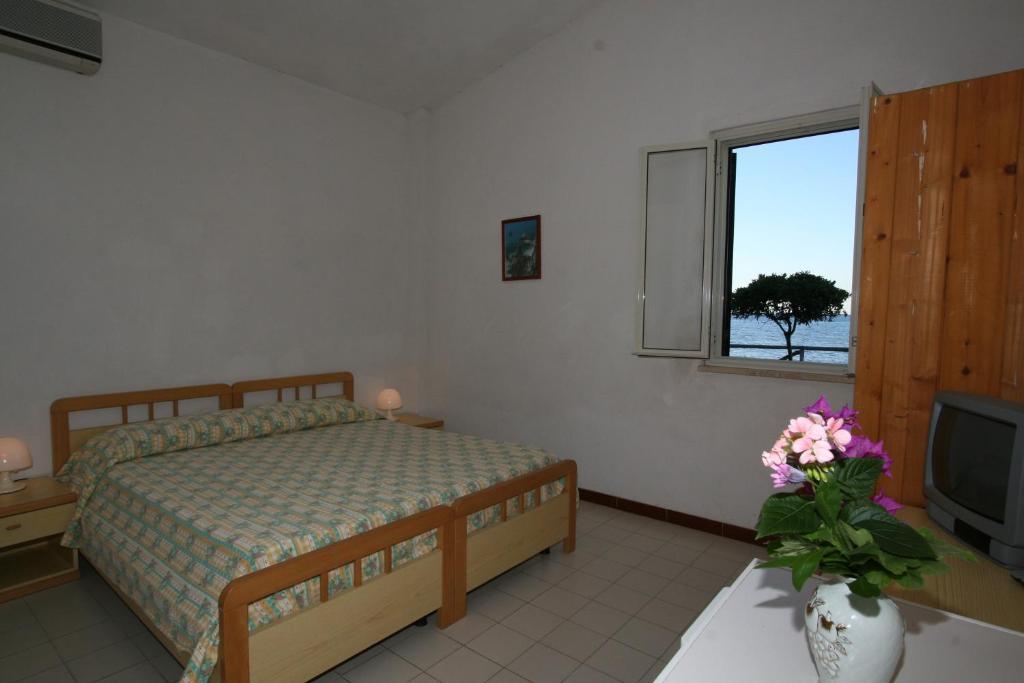 Hotel Club Poseidon Stalettì Chambre photo